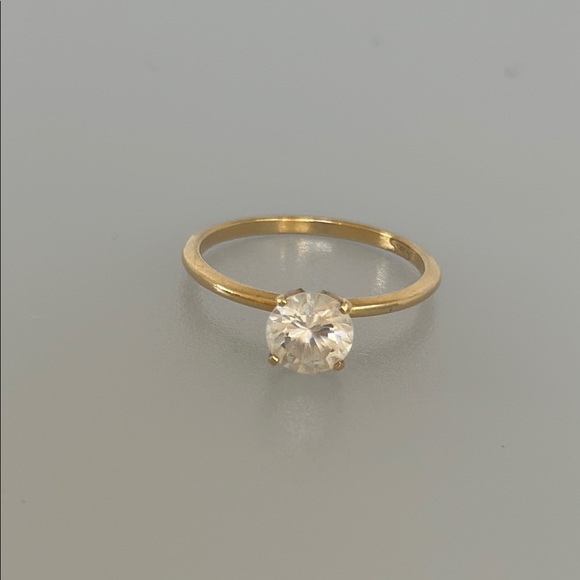 14k real solid gold engagement Elegant Gold Ring - Picture 5 of 8